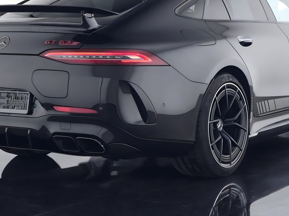 Mercedes-Benz AMG GT 63 S E Performance - foto 12