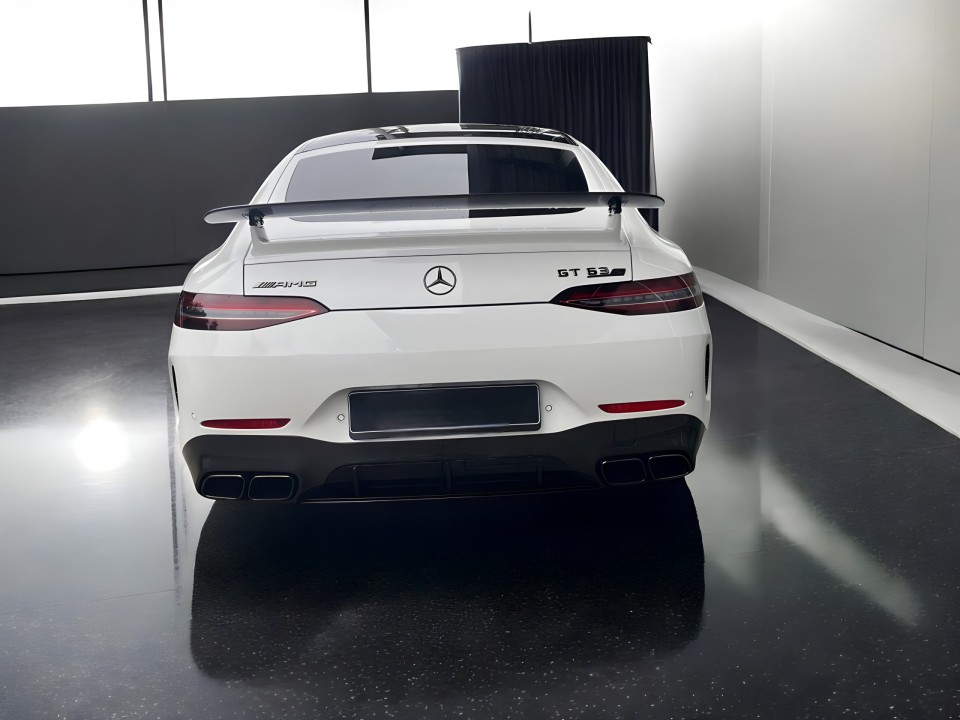 Mercedes-Benz AMG GT 4 63 S 4MATIC+ (4)