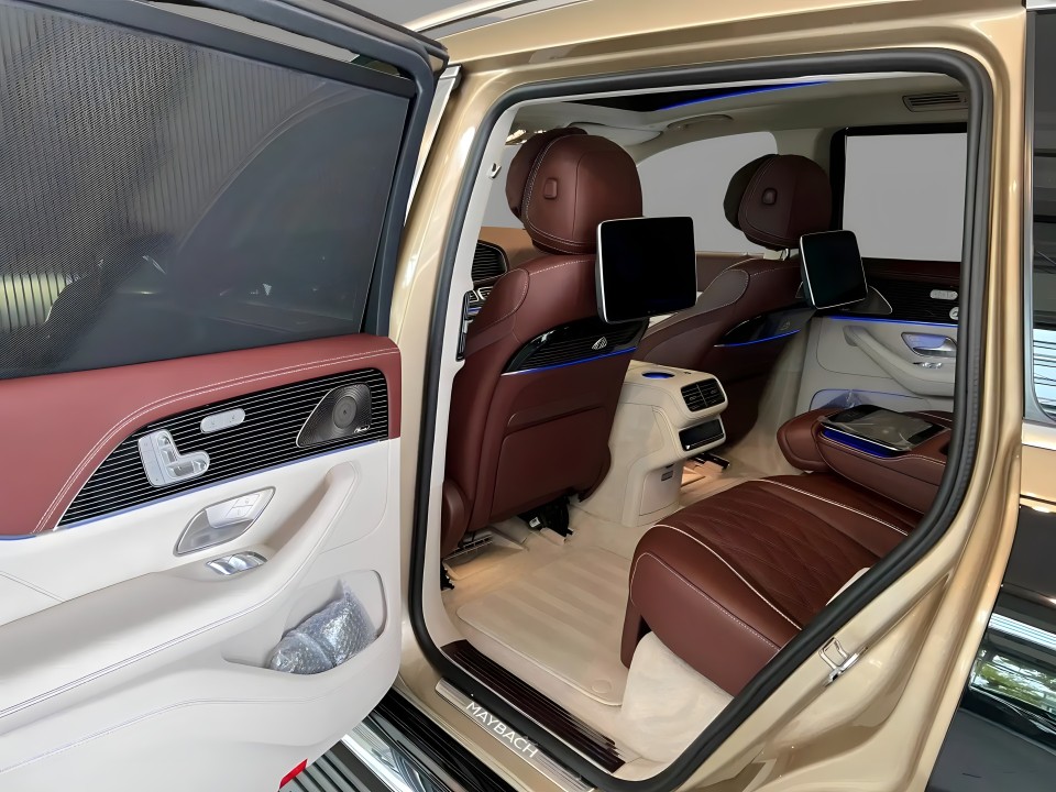 Mercedes-Benz GLS Maybach Mercedes-Benz GLS 600 Maybach - foto 12