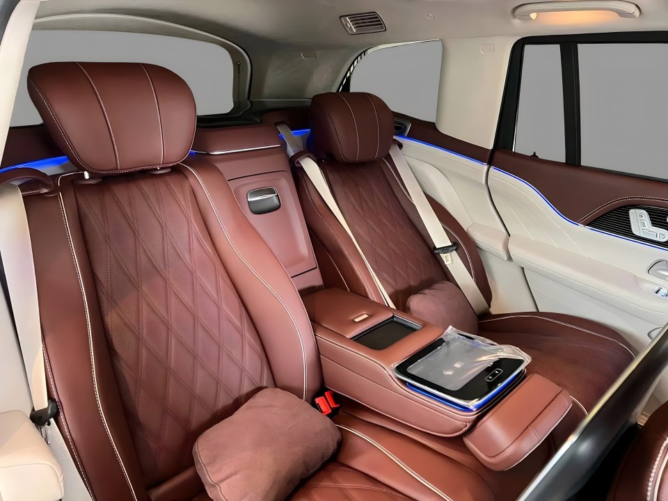 Mercedes-Benz GLS Maybach Mercedes-Benz GLS 600 Maybach - foto 13