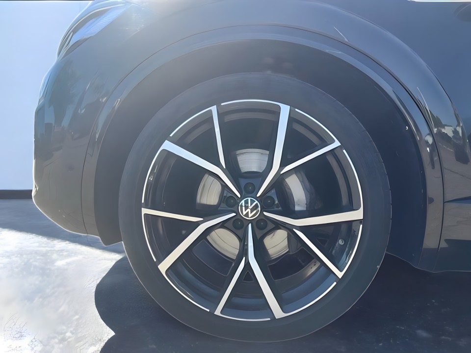 Volkswagen Touareg R-line - foto 20