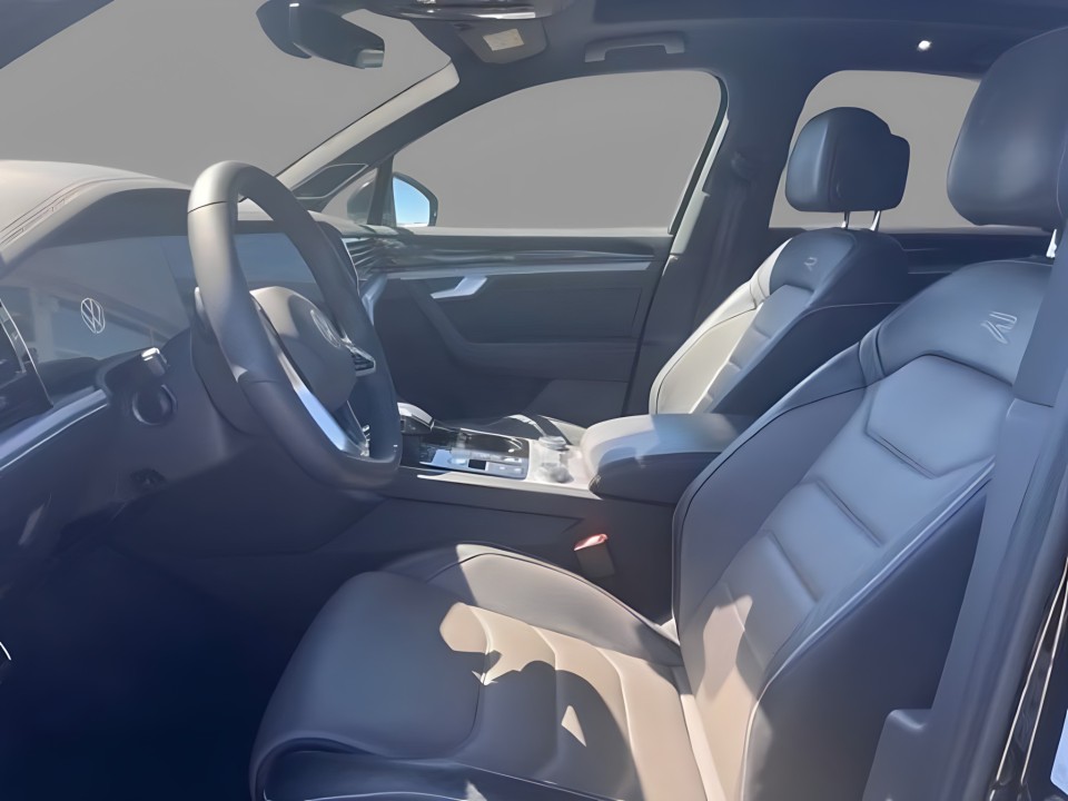 Volkswagen Touareg R-line - foto 9