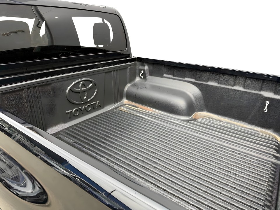 Toyota Hilux GR Sport - foto 20