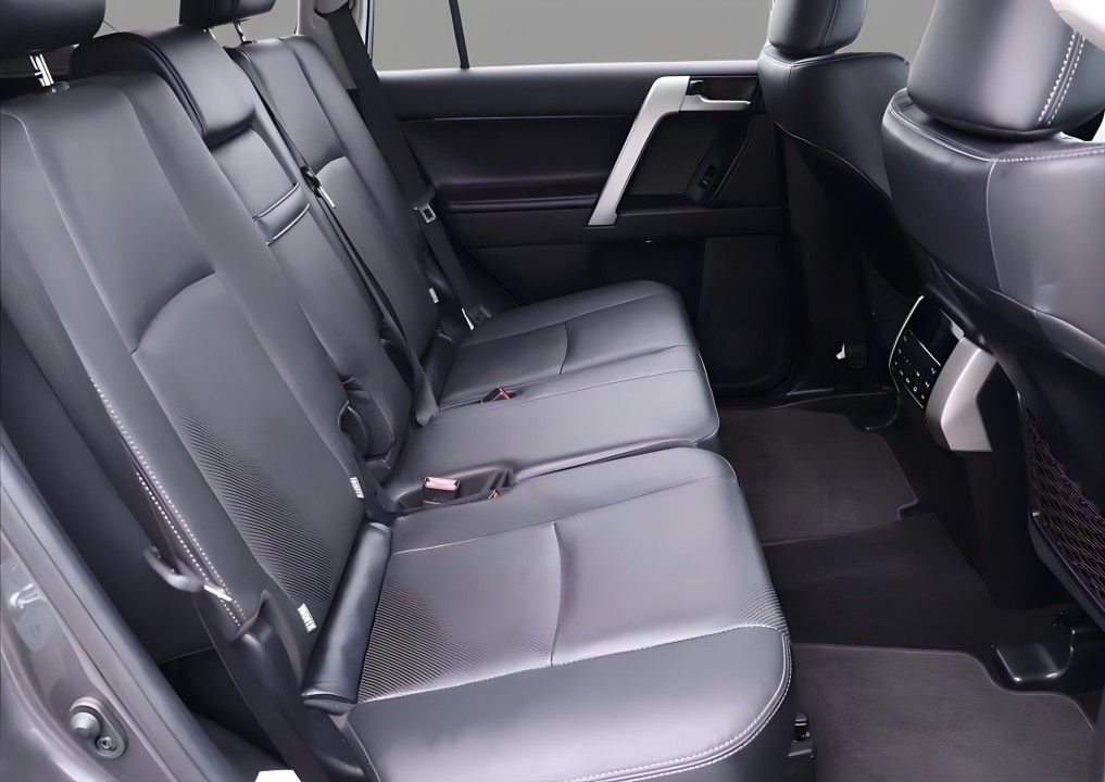 Toyota Land Cruiser - foto 11