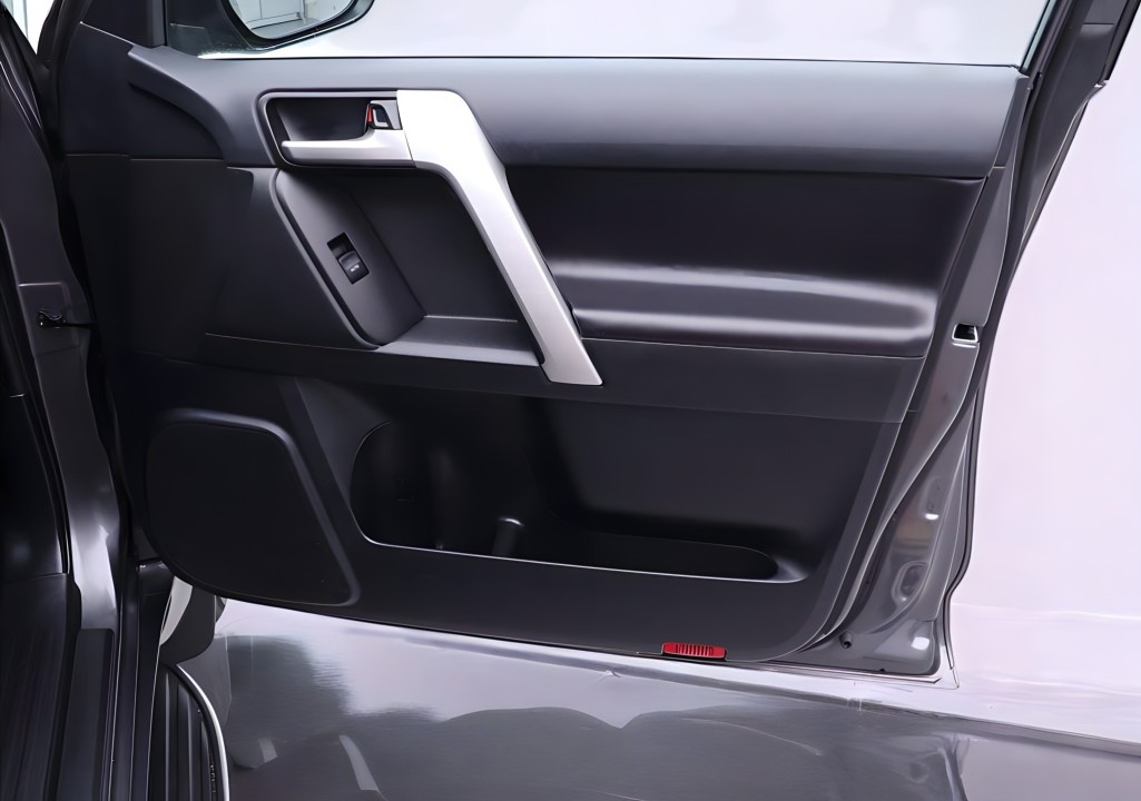 Toyota Land Cruiser - foto 28