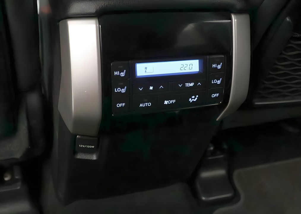 Toyota Land Cruiser - foto 17