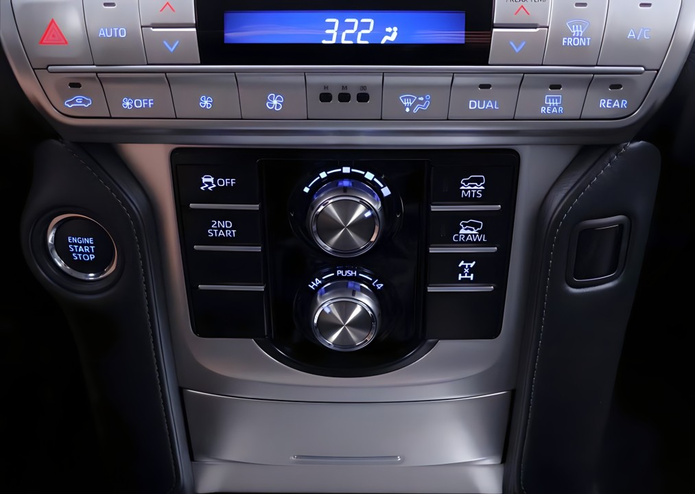 Toyota Land Cruiser - foto 16