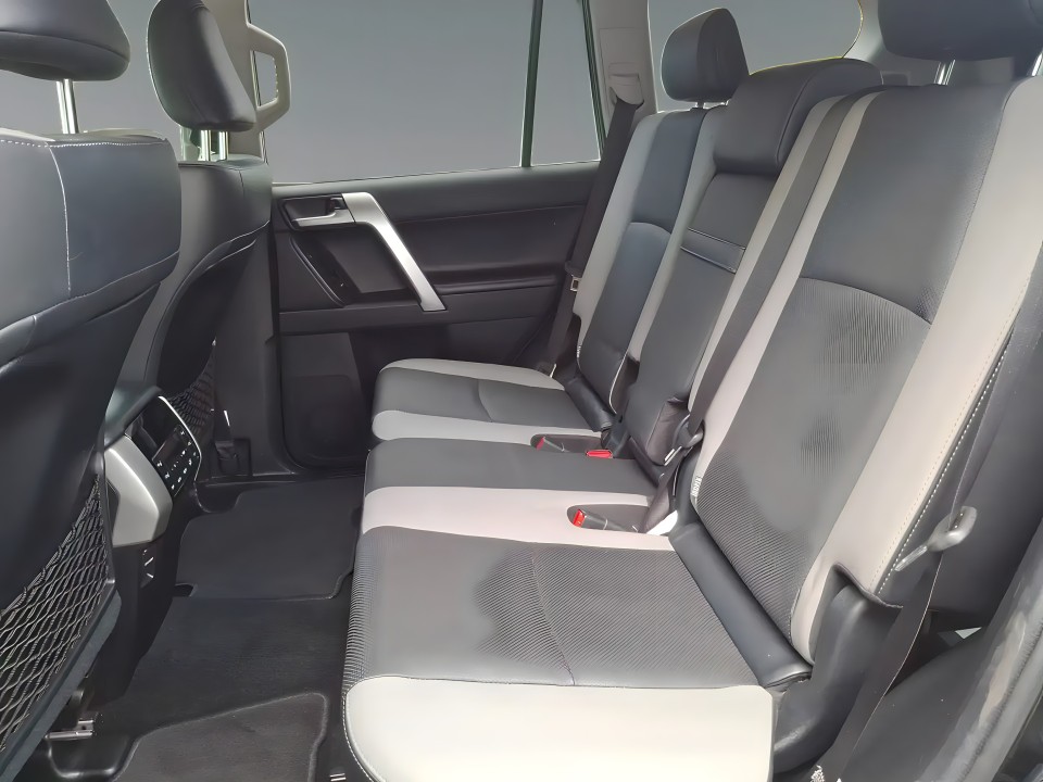 Toyota Land Cruiser Executive - foto 13