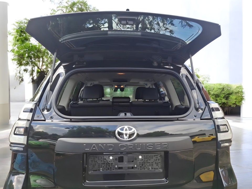 Toyota Land Cruiser Executive - foto 16