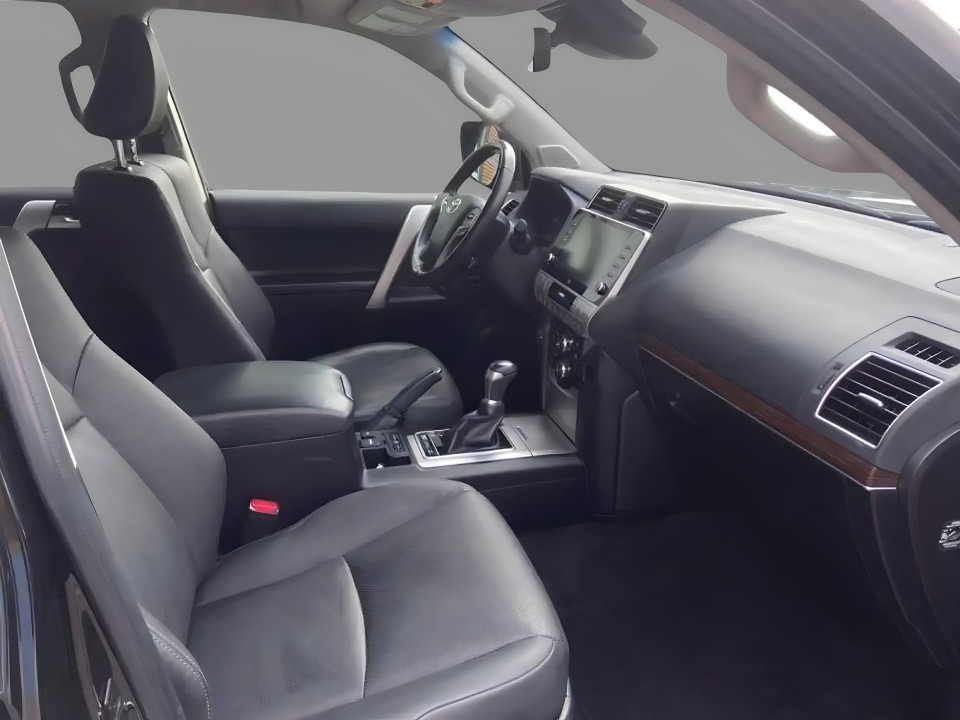 Toyota Land Cruiser - foto 8