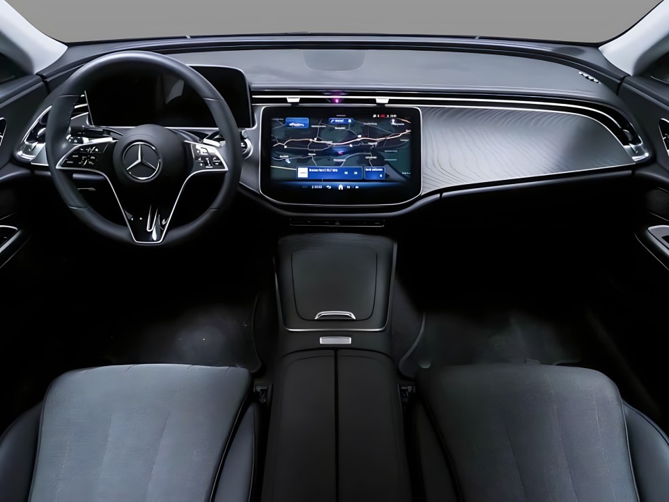 Mercedes-Benz E 200 4MATIC - foto 6