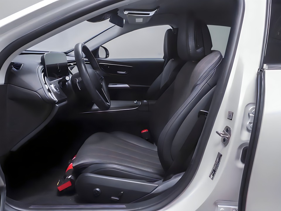 Mercedes-Benz E 200 4MATIC - foto 8