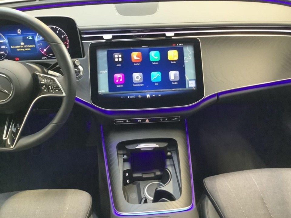 Mercedes-Benz E 200 4MATIC - foto 11