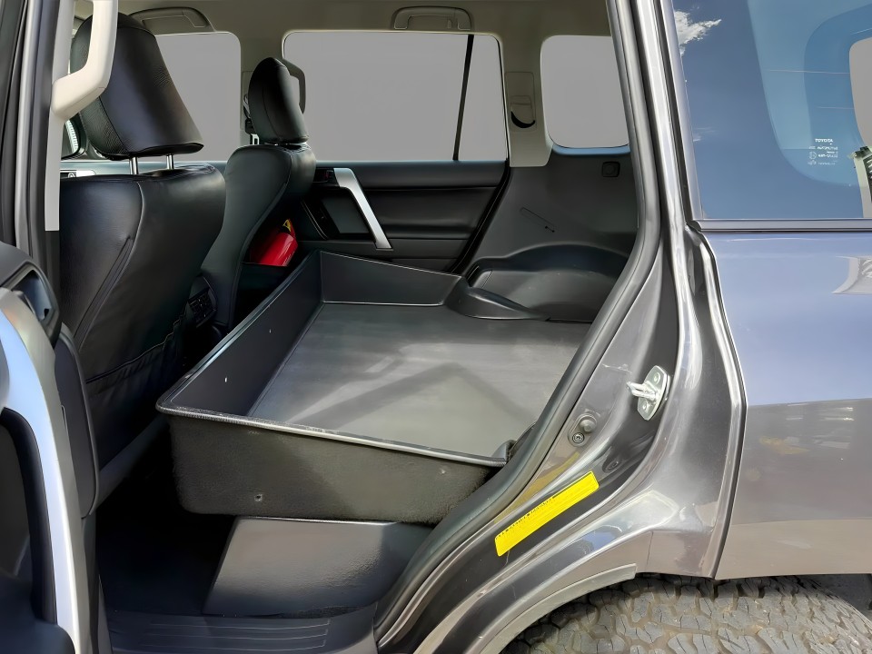 Toyota Land Cruiser - foto 11