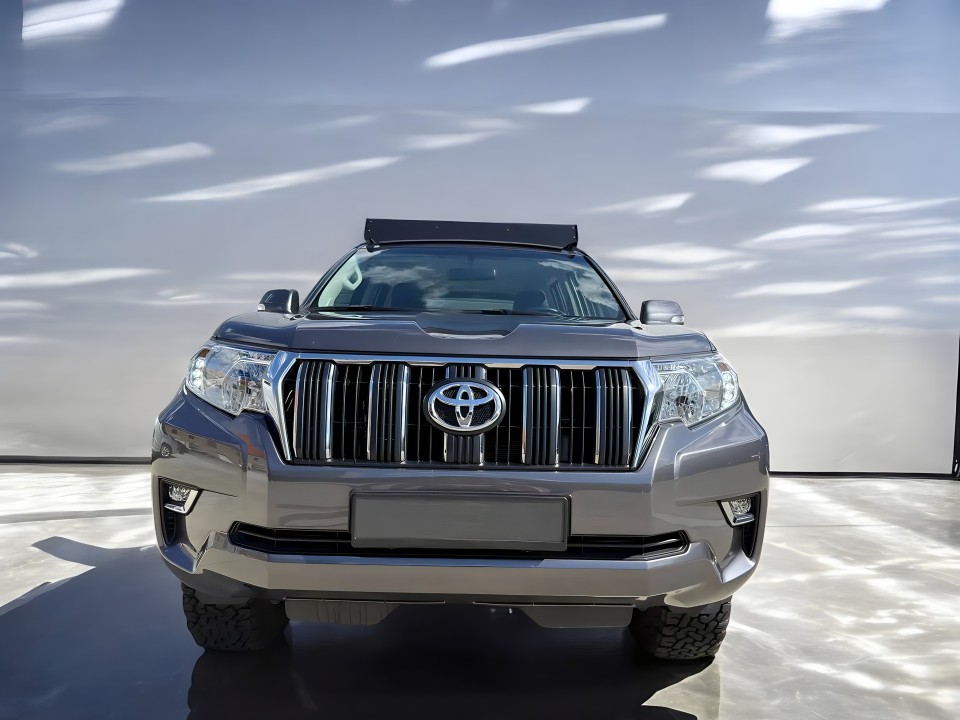 Toyota Land Cruiser - foto 8