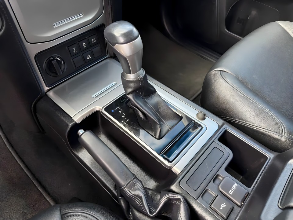 Toyota Land Cruiser - foto 14