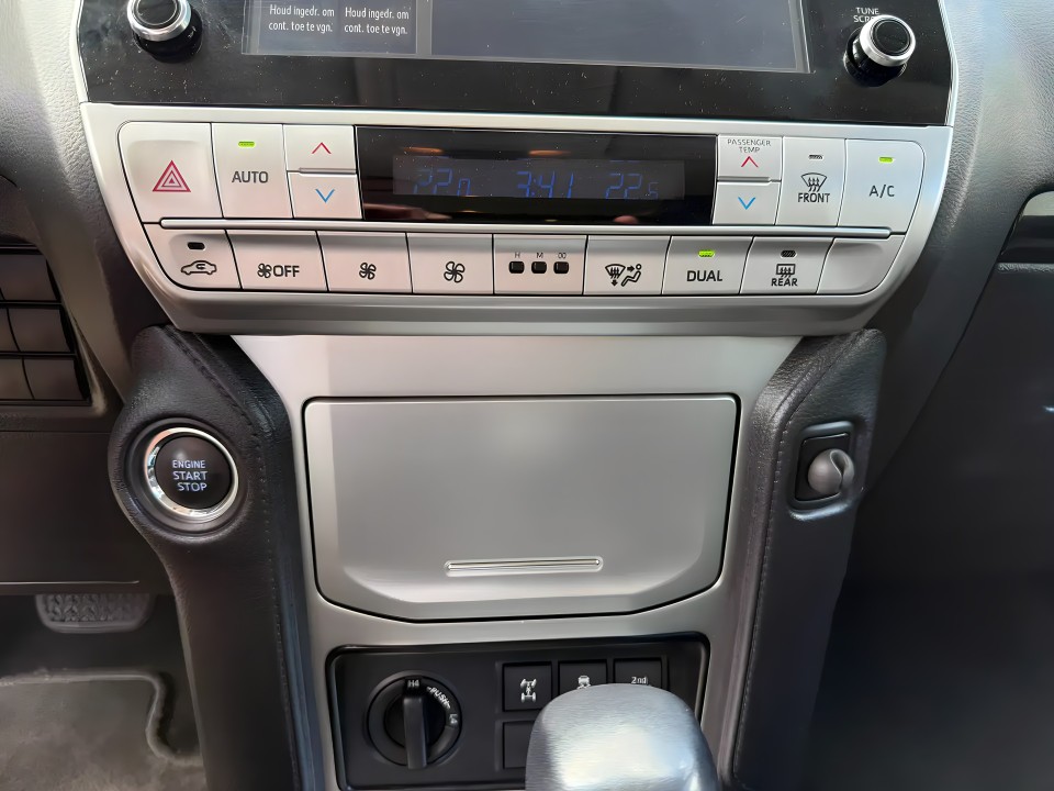 Toyota Land Cruiser - foto 17