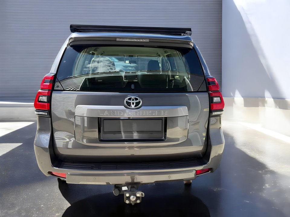 Toyota Land Cruiser (4)