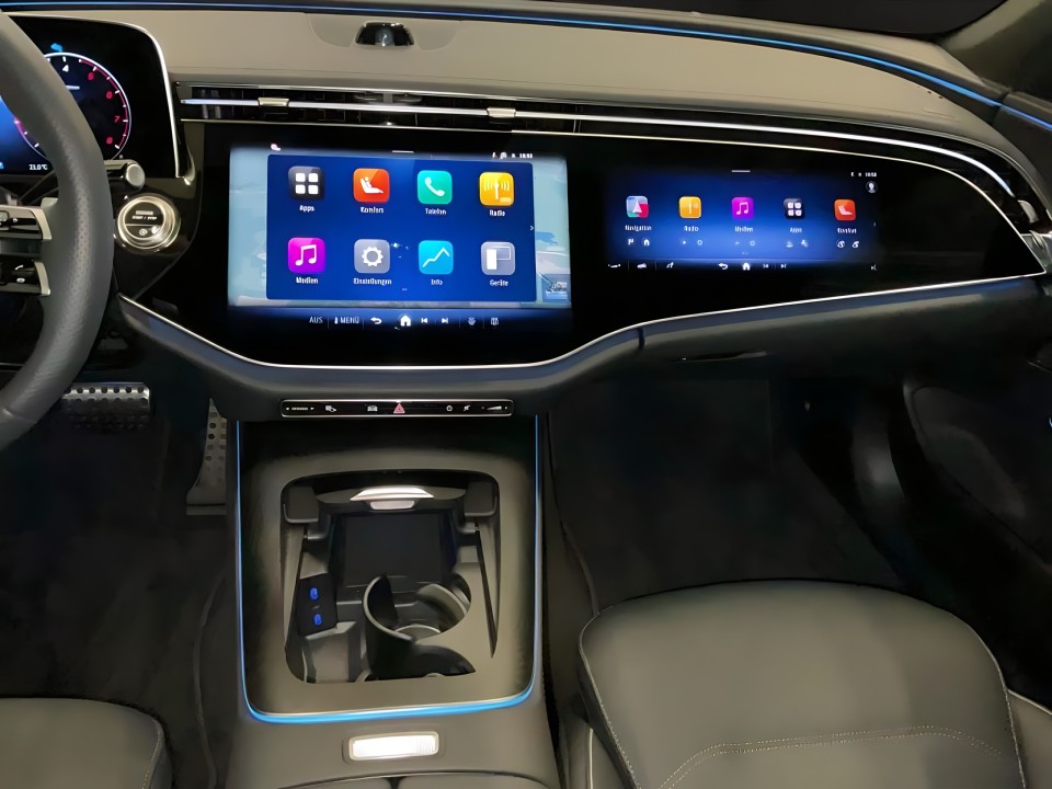 Mercedes-Benz E 200 4MATIC AMG - foto 14