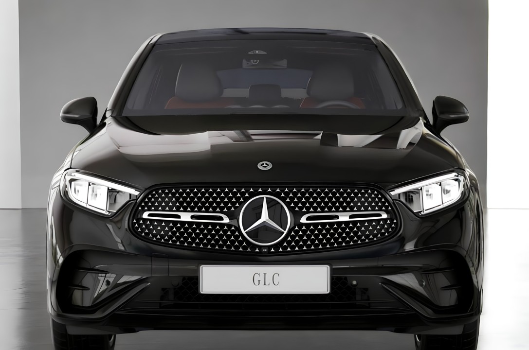 Mercedes-Benz GLC Coupe 300e 4MATIC AMG - foto 13
