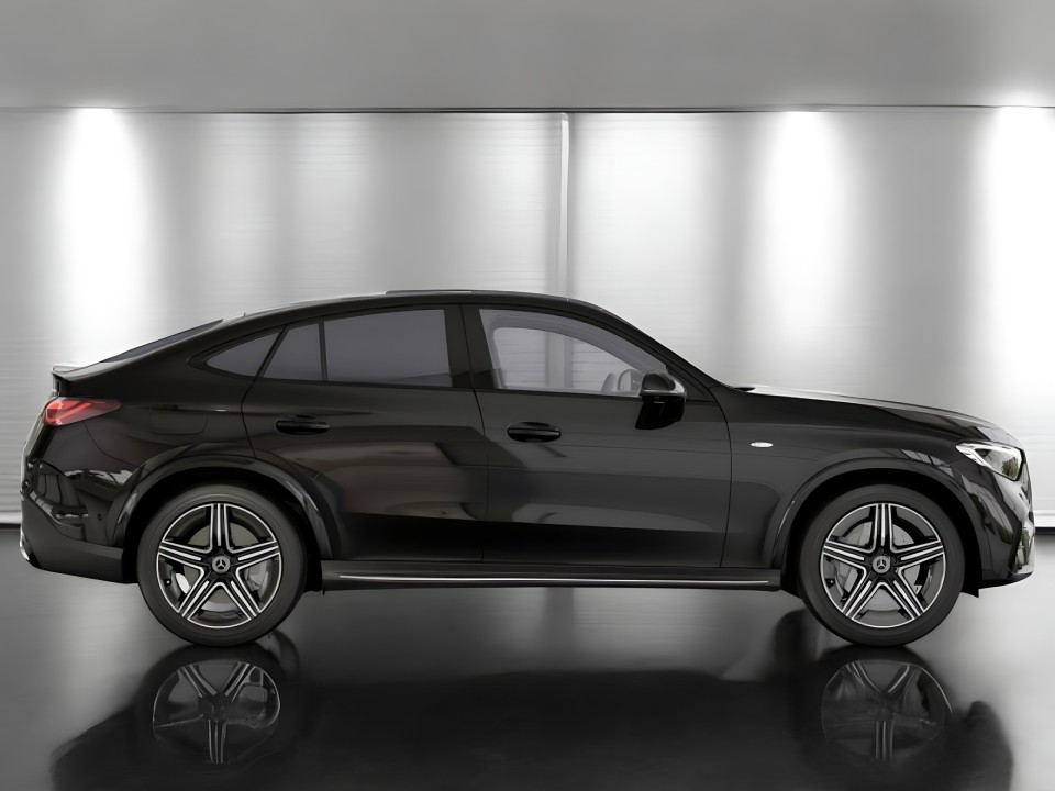 Mercedes-Benz GLC Coupe 300e 4MATIC AMG (3)