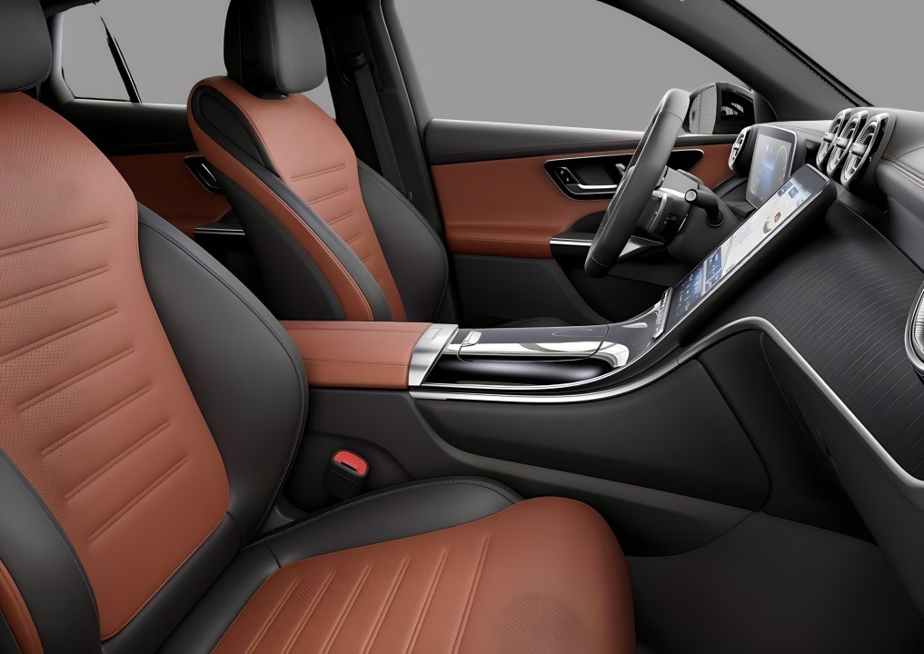 Mercedes-Benz GLC Coupe 300e 4MATIC AMG - foto 16