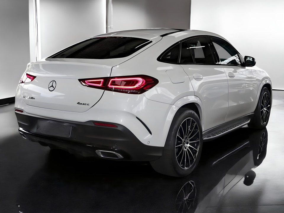 Mercedes-Benz GLE Coupe 350e 4MATIC AMG Line (2)