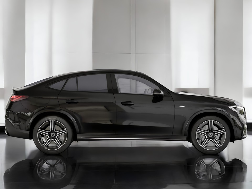 Mercedes-Benz GLC Coupe 300e 4MATIC AMG Line (3)
