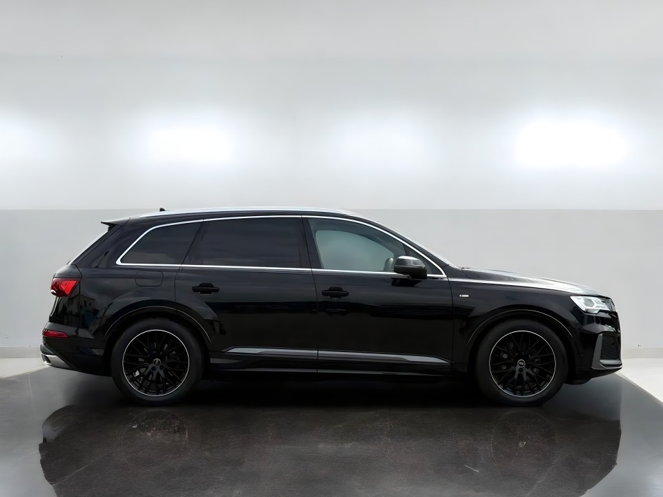 Audi Q7 50TDI quattro tiptronic (2)