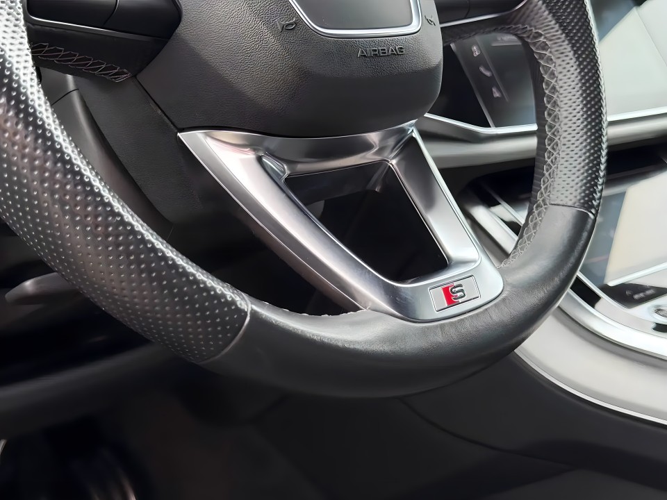 Audi Q7 50TDI quattro tiptronic - foto 16