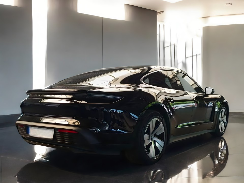 Porsche Taycan Performance (3)