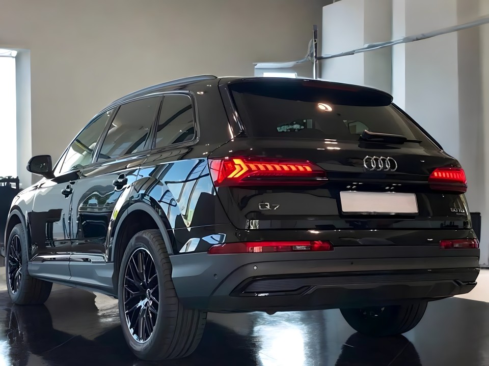 Audi Q7 50TDI quattro tiptronic (3)
