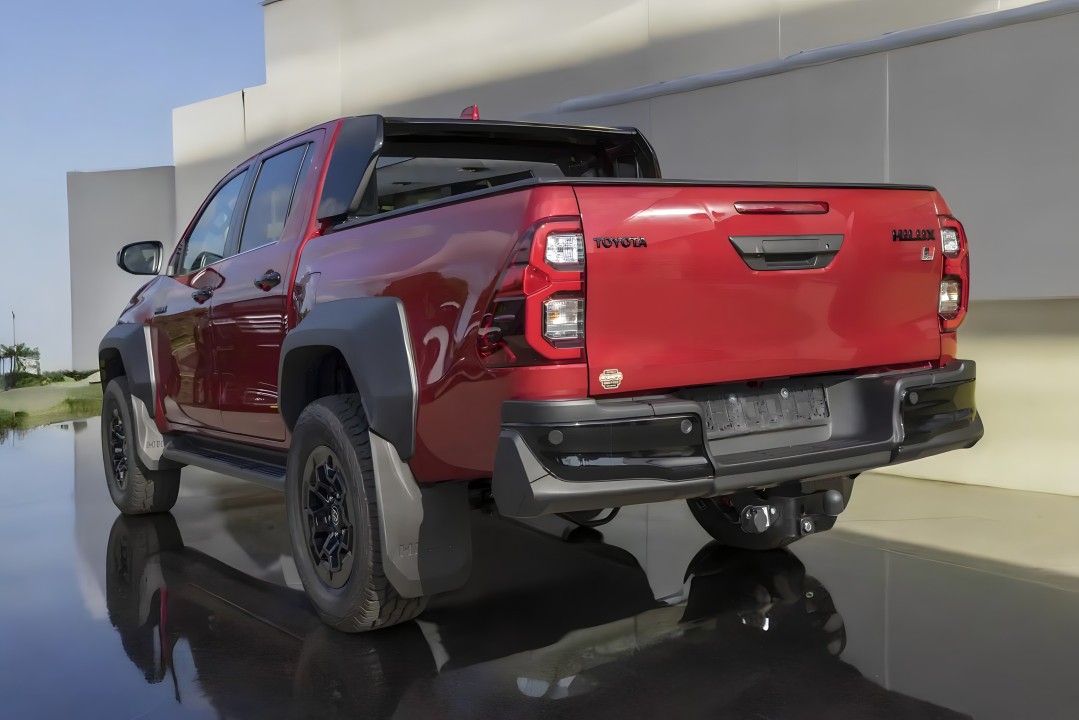Toyota Hilux 2.8D GR-Sport (5)