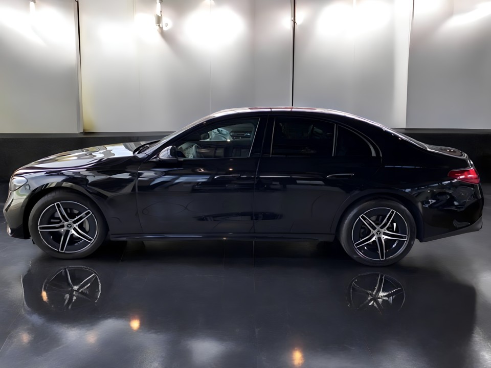 Mercedes-Benz E 220d AMG Line - foto 6