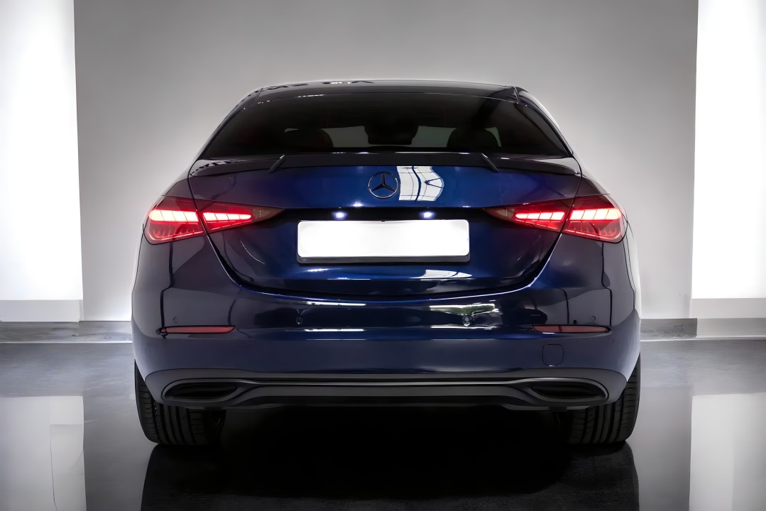 Mercedes-Benz C 300 4MATIC AMG Line (3)