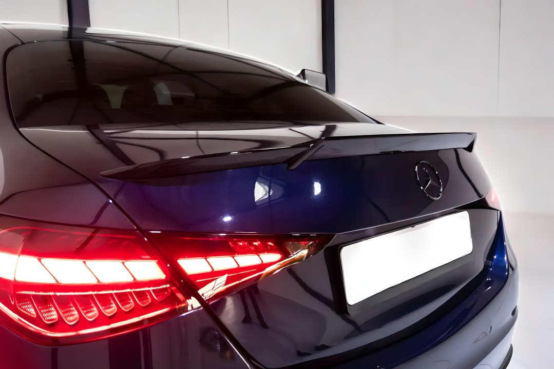 Mercedes-Benz C 300 4MATIC AMG Line - foto 39