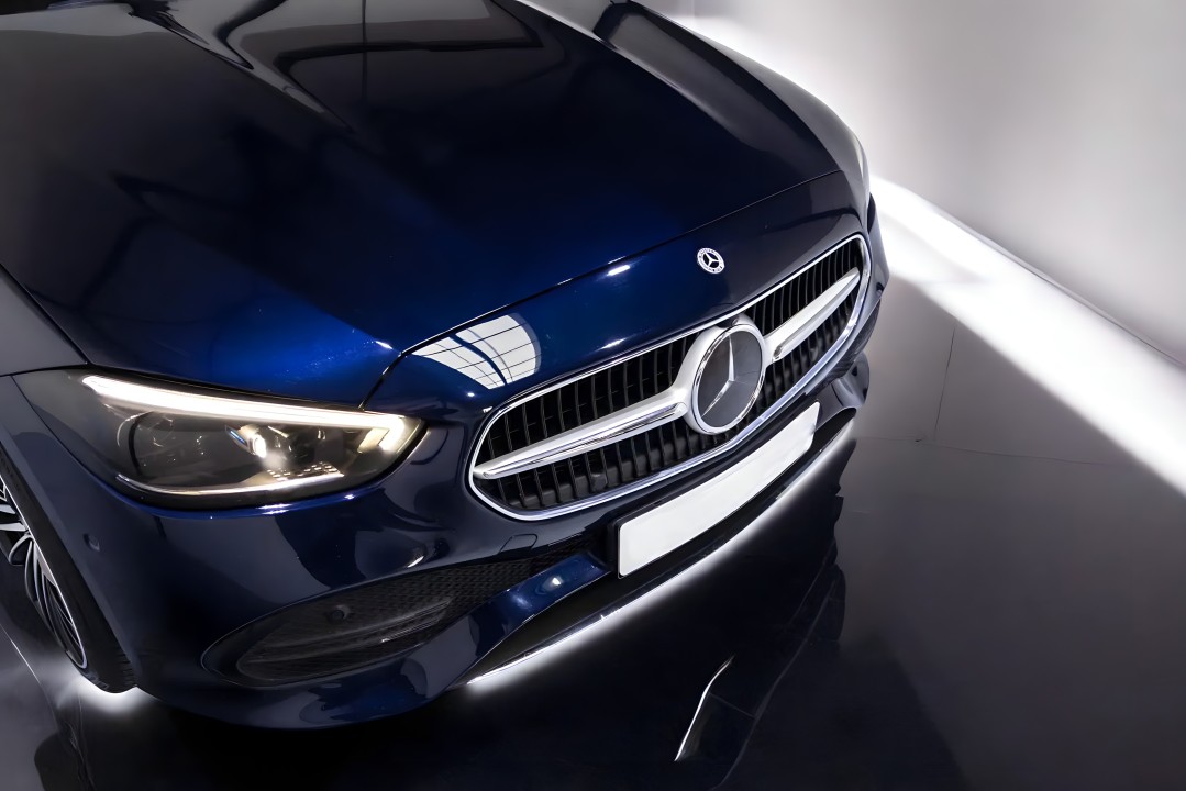 Mercedes-Benz C 300 4MATIC AMG Line - foto 37