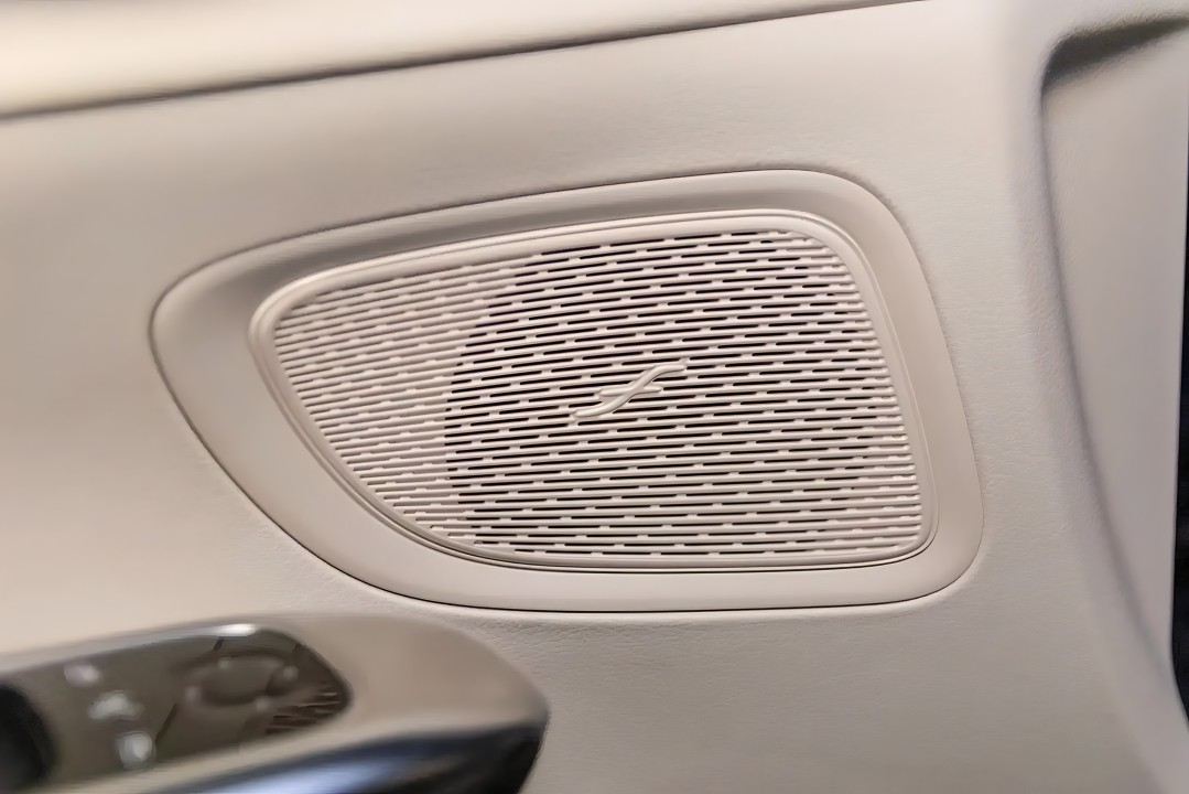 Mercedes-Benz C 300 4MATIC AMG Line - foto 25