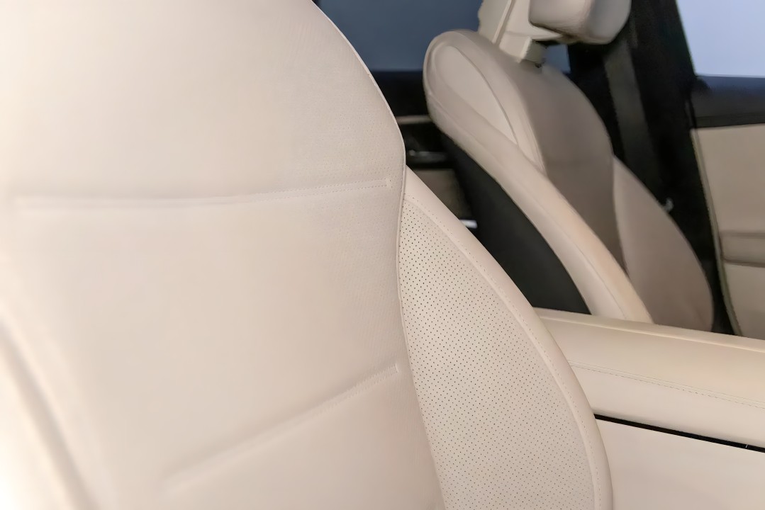 Mercedes-Benz C 300 4MATIC AMG Line - foto 15