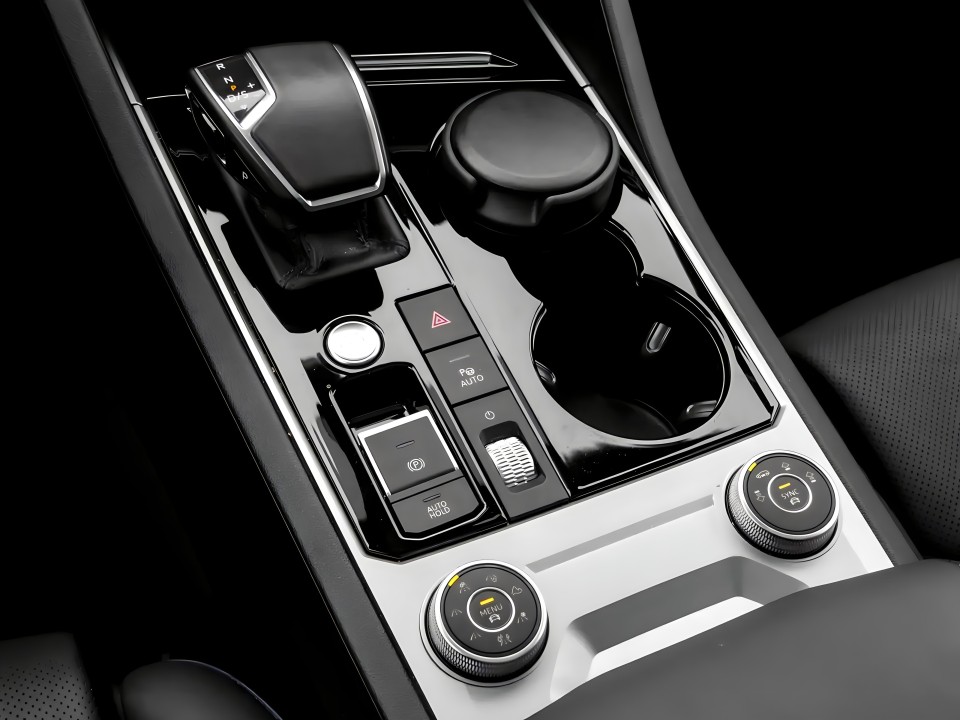 Volkswagen Touareg R - foto 7