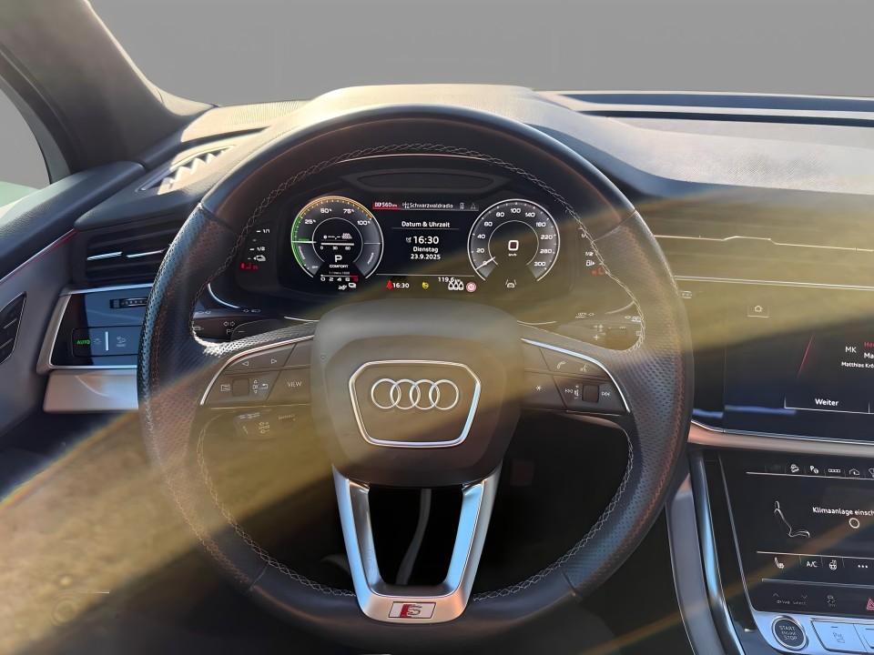 Audi Q7 55 TFSIe Quattro - foto 10