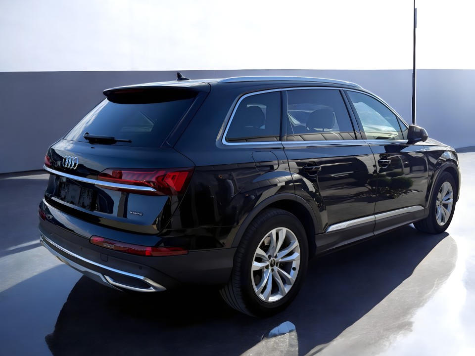 Audi Q7 55 TFSIe Quattro (2)