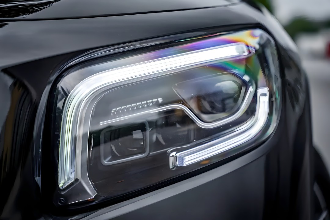 Mercedes-Benz GLB 200 AMG - foto 13