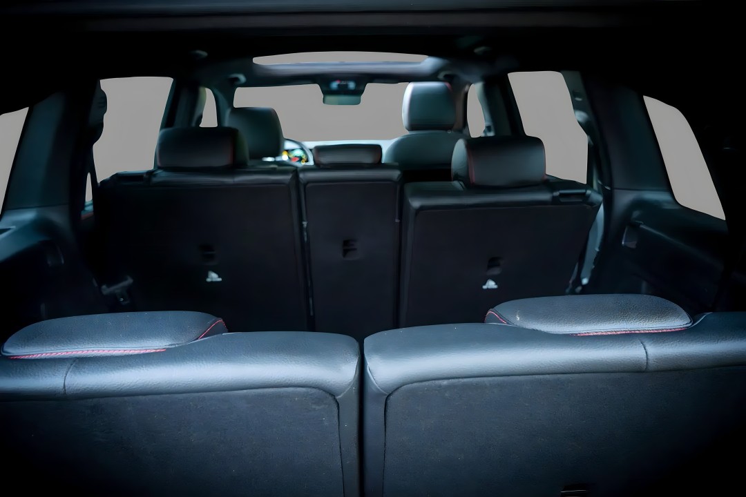 Mercedes-Benz GLB 200 AMG - foto 14