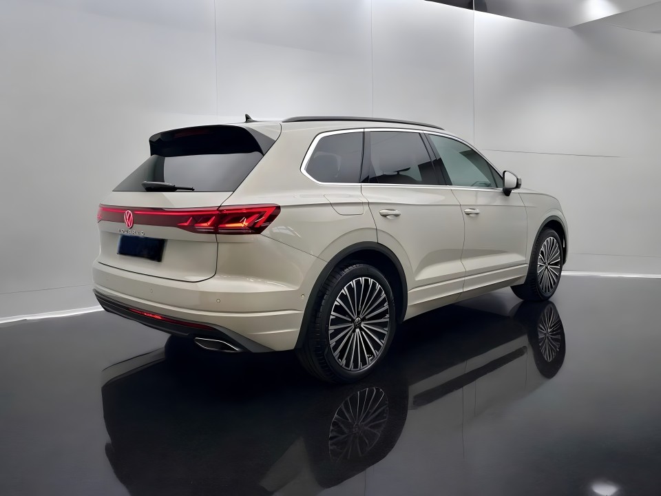 Volkswagen Touareg Elegance V6 TDI (5)