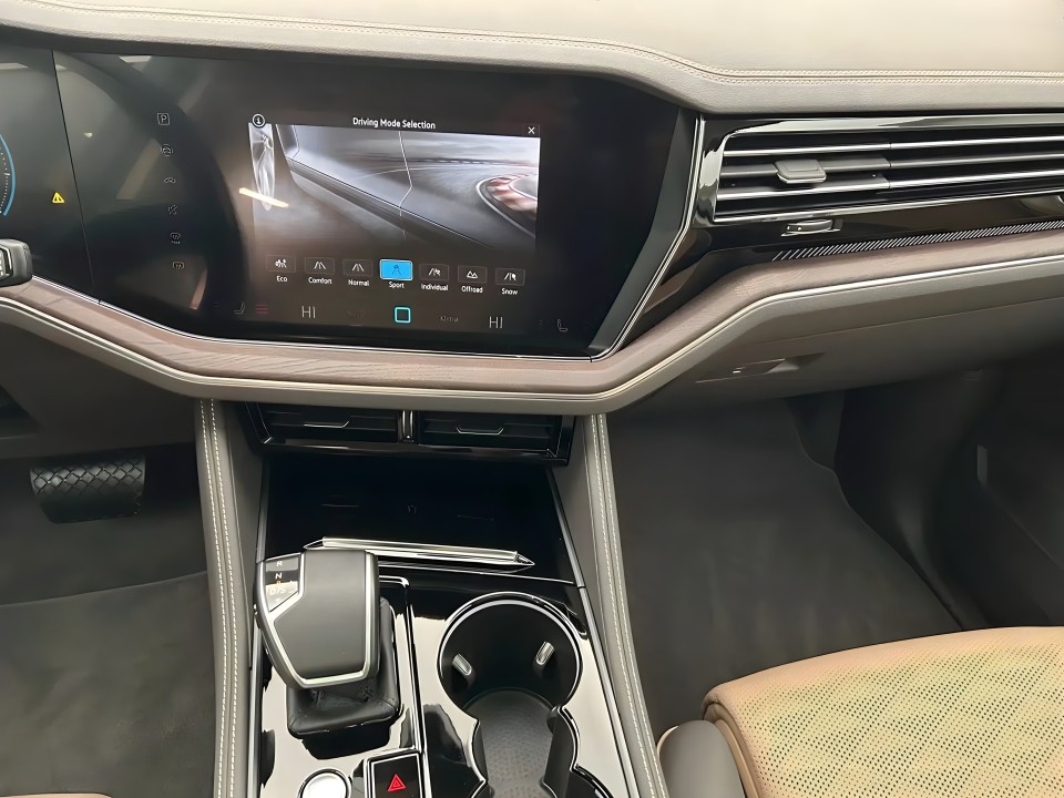 Volkswagen Touareg Elegance V6 TDI - foto 14