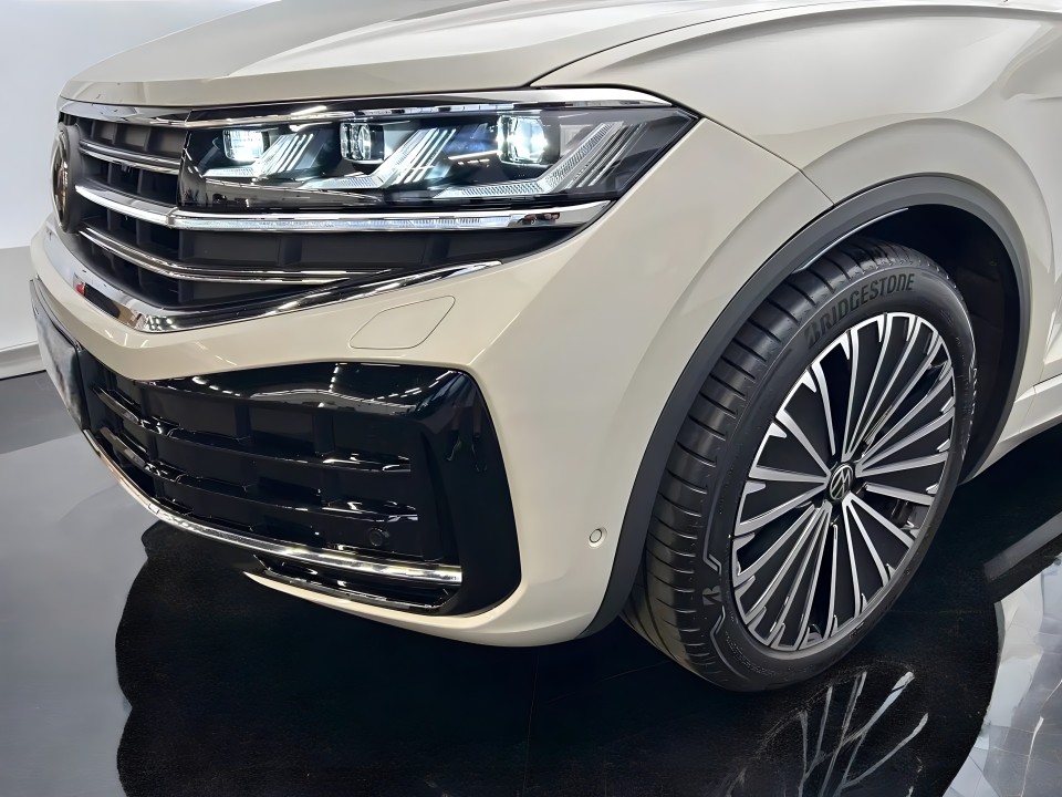 Volkswagen Touareg Elegance V6 TDI - foto 19