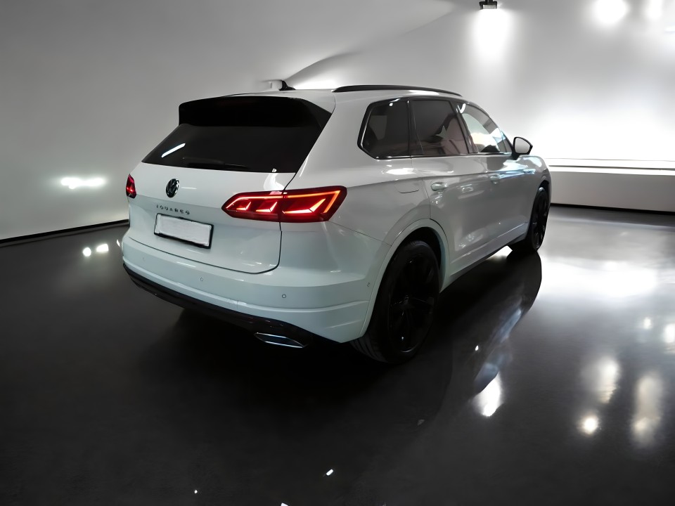 Volkswagen Touareg V6 TDI (3)