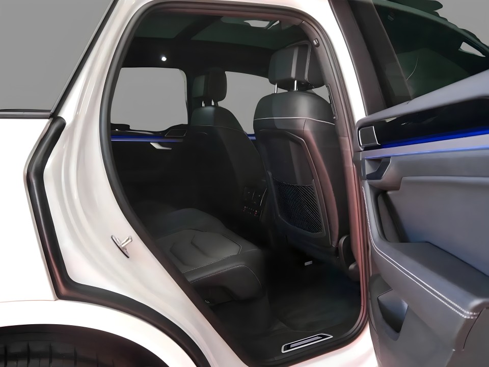 Volkswagen Touareg V6 TDI - foto 12