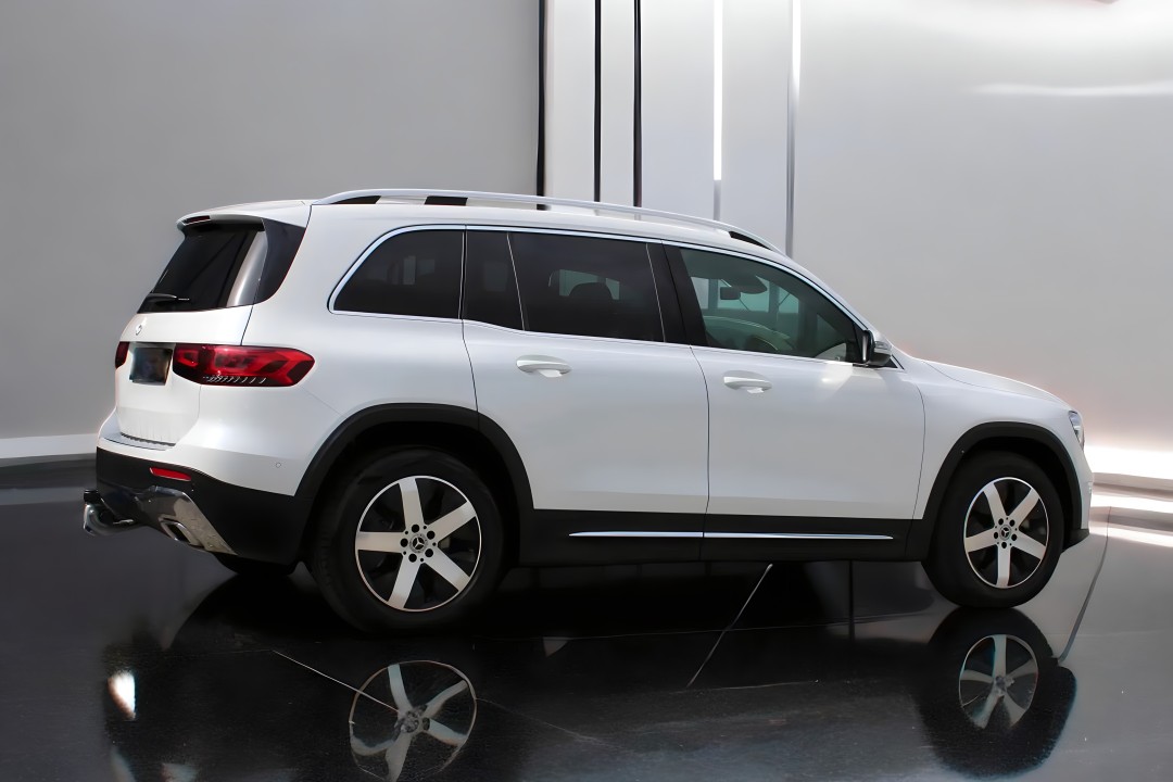 Mercedes-Benz GLB 200 (3)